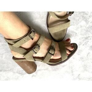 Crevo Macer Buckle Sandal Heels 10 preppy going out